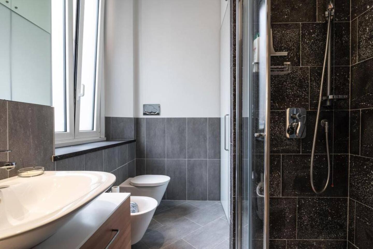 Appartamento Real Jewel In Milano Cadorna Esterno foto