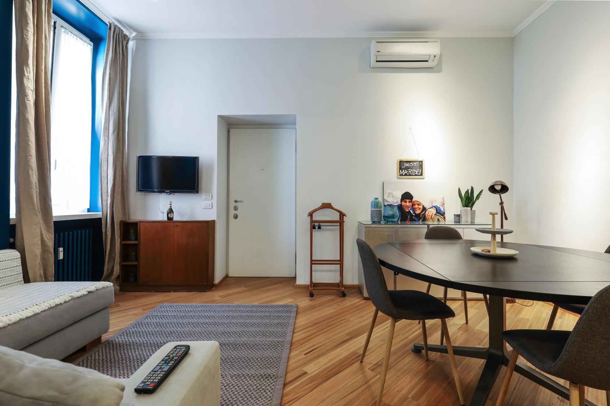 Appartamento Real Jewel In Milano Cadorna Esterno foto