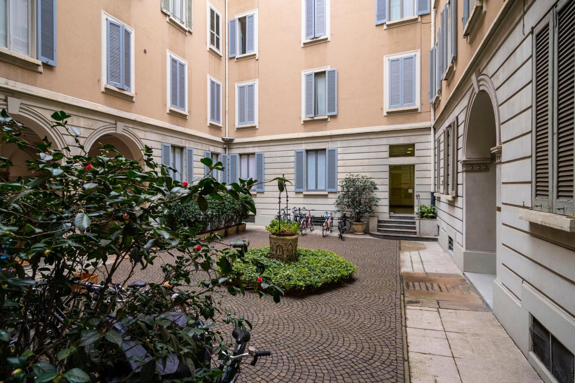 Appartamento Real Jewel In Milano Cadorna Esterno foto